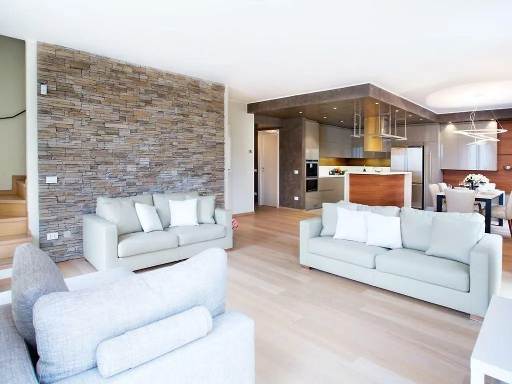 State Of The Art Home Suite With 180 Degree Panoramic Lake View, Pool And Spa Sleeping Up To 10 Guests By Italian Apartments كومو إيطاليا